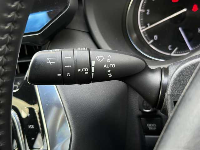 トヨタ ハリアー Z レザーパッケージ 千葉県 2021(令3)年 3.3万km プレシャスブラックパール 純正ナビ/フルセグＴＶ/アラウンドビューモニター/クルーズコントロール/ビルトインＥＴＣ/パワーバックドア/前席パワーシート/前席シートヒーター/前席エアシート/ハンドルヒーター/ＪＢＬサウンド/デジタルインナーミラー/ステアリングスイッチ/衝突被害軽減ブレーキ/レーンキープアシスト/横滑り防止装置/プッシュスタート/スマートキー