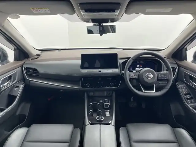日産 エクストレイル G e－4ORCE 群馬県 2023(令5)年 3.4万km ブリリアントホワイトパール/スーパーブラック 2トーン 純正１２．３型ナビ　全周囲カメラ　デジタルインナーミラー　レザーシート　前席シートヒーター　置くだけ充電　プロパイロット　アダプティブクルーズコントロール　ＨＵＤ　衝突被害軽減ブレーキ　ＢＳＭ　禁煙