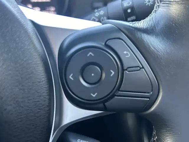 トヨタ ８６ GT リミテッド ブラックPKG 大阪府 2018(平30)年 2.1万km クリスタルホワイトパール ナビ　/フルセグ　/Ｂｌｕｅｔｏｏｔｈ　/バックカメラ　/ハーフレザーシート　/シートヒーター　/ブレンボキャリパー/ドライブレコーダー/クルーズコントロール　/ＬＥＤヘッドライト　/オートライト　/純正マット　/バイザー　/ＥＴＣ
