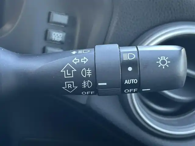 トヨタ ８６ GT リミテッド ブラックPKG 大阪府 2018(平30)年 2.1万km クリスタルホワイトパール ナビ　/フルセグ　/Ｂｌｕｅｔｏｏｔｈ　/バックカメラ　/ハーフレザーシート　/シートヒーター　/ブレンボキャリパー/ドライブレコーダー/クルーズコントロール　/ＬＥＤヘッドライト　/オートライト　/純正マット　/バイザー　/ＥＴＣ