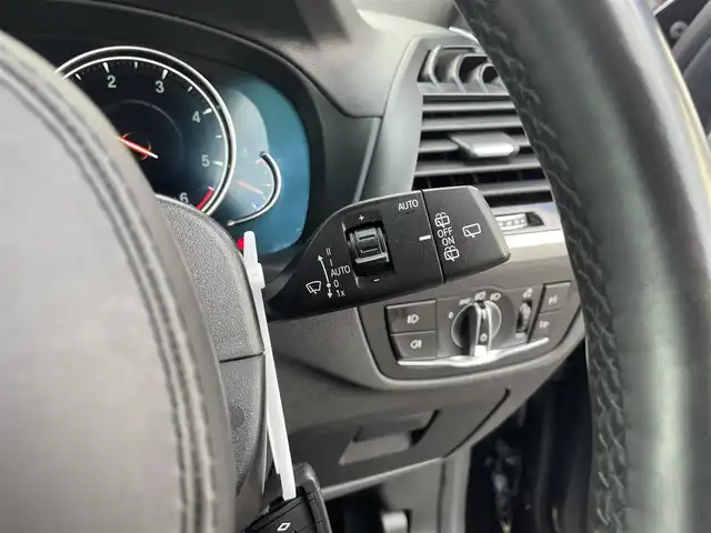 ＢＭＷ Ｘ３ xDrive20d Mスポーツ 岡山県 2019(令1)年 4.5万km サファイアブラックP HUD/ACC/オートライト/AHB/ワイヤレスチャージ/360°カメラ/ブレーキオートホールド/iDrive6/Msport専用シート/シートヒーター/アダプティブLEDヘッドライト/フォグライト/SOSコールシステム/トリプルゾーンオートエアコン/フルセグTV/USB/音楽ライブラリ/Bluetooth/アイドリングストップ/パワーテールゲート/ETC/歩行者警告/衝突警告/車線逸脱警告/車線変更警告/側面衝突警告/ステアリングサポート/ブーレーキAH/ヒルディセントコントロール/PDC