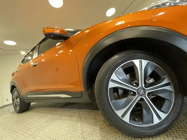 日産 キックス X ツートーンインテリアED 愛知県 2020(令2)年 4.6万km プレミアムコロナオレンジ 純正９インチナビ　/（AM/FM/SD/フルセグTV/Bluetooth/CD・DVD再生）/アラウンドビューモニター　/プロパイロット　/衝突軽減ブレーキ　/ビルトインＥＴＣ　/シートヒーター　/ドライブレコーダー/ステアリングヒーター　/デジタルインナーミラー　/コーナーセンサー　/LEDヘッドライト/LEDフォグランプ/車線逸脱警報/ハンドル支援/SOSコール/純正フロアマット