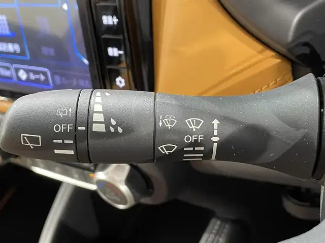 日産 キックス X ツートーンインテリアED 愛知県 2020(令2)年 4.6万km プレミアムコロナオレンジ 純正９インチナビ　/（AM/FM/SD/フルセグTV/Bluetooth/CD・DVD再生）/アラウンドビューモニター　/プロパイロット　/衝突軽減ブレーキ　/ビルトインＥＴＣ　/シートヒーター　/ドライブレコーダー/ステアリングヒーター　/デジタルインナーミラー　/コーナーセンサー　/LEDヘッドライト/LEDフォグランプ/車線逸脱警報/ハンドル支援/SOSコール/純正フロアマット