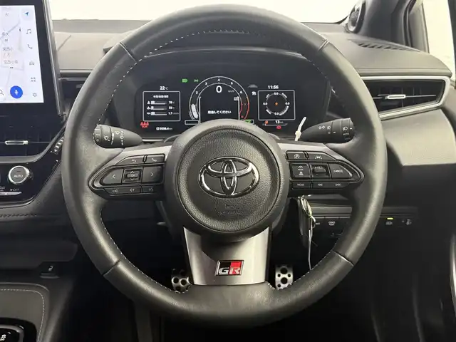 トヨタ ＧＲカローラ RZ 愛知県 2024(令6)年 3万km グレー 6MT車/4WD/ターボ/GR仕様車/　　・リヤスポイラー/　　・専用ブレーキキャリパー/　　・専用フロアマット/トヨタセーフティセンス/　　・プリクラッシュセーフティ/　　・レーダークルーズコントロール/　　・レーントレーシングアシスト/　　・レーンディバーチャーアラート/　　・オートマチックハイビーム/純正10.5インチナビ/　　BT/フルセグ/JBLサウンドシステム/バックカメラ/ビルトインETC2.0/革巻きステアリング/ステアリングリモコン/ステアリングヒーター/ハーフレザーシート/シートヒーター/純正LEDヘッドライト/フォグランプ/純正18インチアルミホイール
