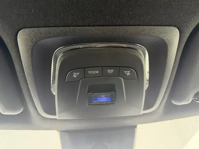トヨタ ＧＲカローラ RZ 愛知県 2024(令6)年 3万km グレー 6MT車/4WD/ターボ/GR仕様車/　　・リヤスポイラー/　　・専用ブレーキキャリパー/　　・専用フロアマット/トヨタセーフティセンス/　　・プリクラッシュセーフティ/　　・レーダークルーズコントロール/　　・レーントレーシングアシスト/　　・レーンディバーチャーアラート/　　・オートマチックハイビーム/純正10.5インチナビ/　　BT/フルセグ/JBLサウンドシステム/バックカメラ/ビルトインETC2.0/革巻きステアリング/ステアリングリモコン/ステアリングヒーター/ハーフレザーシート/シートヒーター/純正LEDヘッドライト/フォグランプ/純正18インチアルミホイール