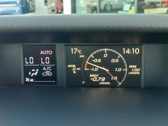 スバル フォレスター tS 東京都 2015(平27)年 9.5万km サテンホワイトパール 300台限定車/フロントスポイラー/専用ＢＢＳ製19インチアルミ/専用サスペンション/アイサイト/純正ダイアトーンサウンドナビ〔NR-MZ200PREMI〕/　・フルセグTV/　・Bluetooth接続/　・SDミュージックサーバー/　・CD/DVD再生/　・AM/FMラジオ/　・USB/アルパイン製フリップダウンモニター/バックカメラ/ビルトインETC/前後３６０°ドライブレコーダー〔ZDR037〕/社外ステアリング〔純正エアバッグ付き〕/ハーフレザーシート/シートヒーター/パワーシート/パワーリヤゲート/プッシュスタート/スマートキー×２/保証書/整備記録簿/取扱説明書