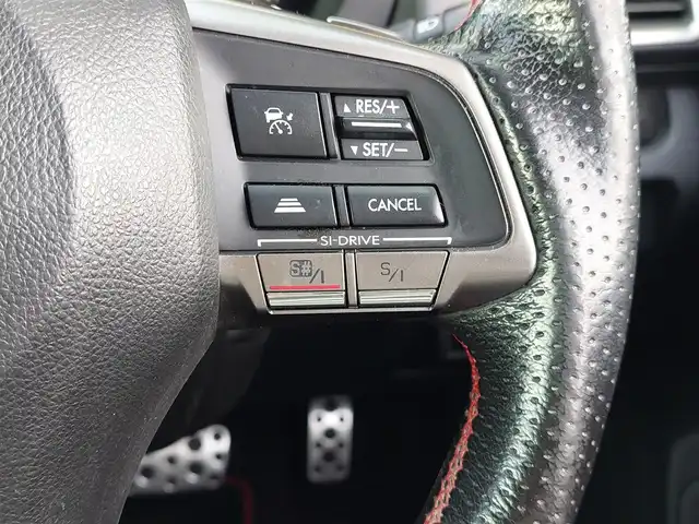 スバル フォレスター tS 東京都 2015(平27)年 9.5万km サテンホワイトパール 300台限定車/フロントスポイラー/専用ＢＢＳ製19インチアルミ/専用サスペンション/アイサイト/純正ダイアトーンサウンドナビ〔NR-MZ200PREMI〕/　・フルセグTV/　・Bluetooth接続/　・SDミュージックサーバー/　・CD/DVD再生/　・AM/FMラジオ/　・USB/アルパイン製フリップダウンモニター/バックカメラ/ビルトインETC/前後３６０°ドライブレコーダー〔ZDR037〕/社外ステアリング〔純正エアバッグ付き〕/ハーフレザーシート/シートヒーター/パワーシート/パワーリヤゲート/プッシュスタート/スマートキー×２/保証書/整備記録簿/取扱説明書