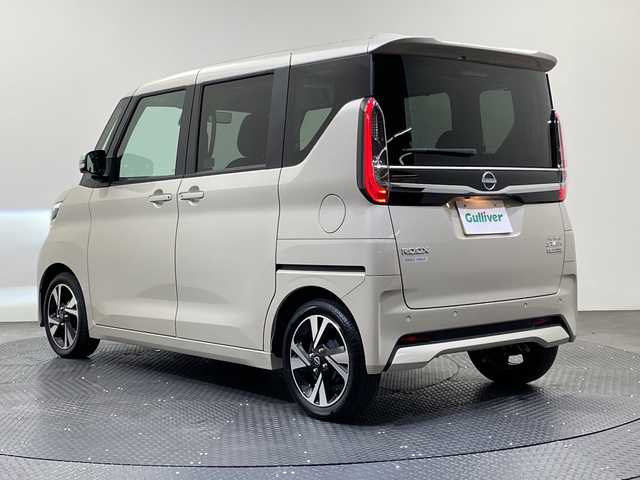 日産 ルークス HWS Gターボ プロパイロットED 愛媛県 2025(令7)年 0.5万km フローズンバニラパール ９型ナビ/フルセグ／Ｂｌｕｅｔｏｏｔｈ／ＵＳＢ/全方位カメラ/レーダークルーズコントロール/衝突軽減ブレーキ/ＥＴＣ/両側パワースライドドア/合皮シート/前後コーナーセンサー/レーンキープアシスト