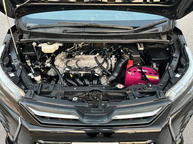 トヨタ ヴォクシー ZS 煌Ⅱ 沖縄県 2020(令2)年 4.6万km ブラック 純正ナビ/フルセグテレビ/バックカメラ/フリップダウンモニター/アイドリングストップ/クルーズコントロール/プッシュスタート/両側パワースライドドア/ETC/リアロールサンシェード/アダプティブハイビーム/コーナーセンサー/ドライブレコーダー/衝突被害軽減システム/スマートキー/Ｂｌｕｅｔｏｏｔｈ