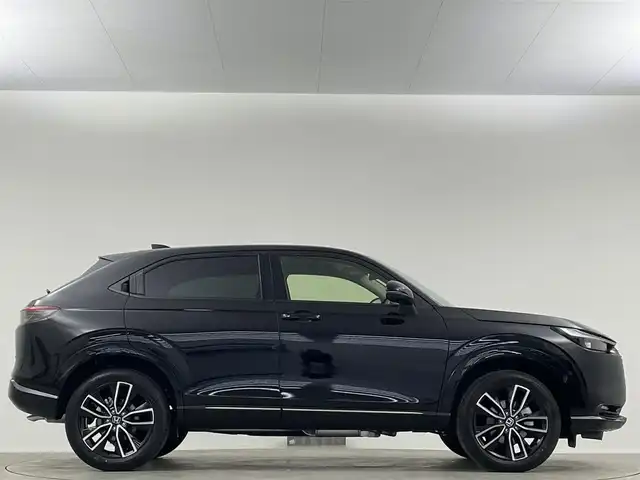 ホンダ ヴェゼル ハイブリッド e:HEV Z 埼玉県 2025(令7)年 0.1千km クリスタルブラックパール 登録済未使用車　純正９型ＤＡ　ＴＶ　ＢＴ　ＥＴＣ２．０　ＢＳＭ　バックカメラ　電動リアゲート　シートヒーター　ハーフレザーシート　ダウンヒルアシストコントロール　ホンダセンシング　LEDヘッドライト　置くだけ充電　ハンドルヒーター