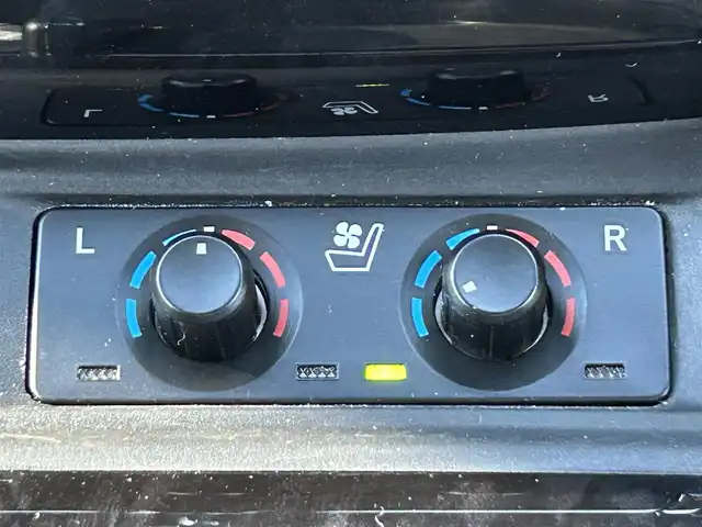 トヨタ ヴェルファイア Z Gエディション 兵庫県 2019(平31)年 6.1万km ホワイトパールクリスタルシャイン ALPINE11インチナビ/フルセグテレビ/BTオーディオ/ALPINEフリップダウンモニター/バックカメラ/モデリスタエアロ/パワーシート/シートベンチレーション/ステアリングヒーター/両側パワースライドドア/デジタルインナーミラー/電動パーキングブレーキ/オートホールド/LEDヘッドライト/純正18インチAW/スペアキー