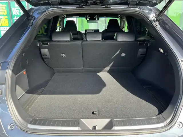 トヨタ ハリアー ハイブリッド Z レザーパッケージ 奈良県 2021(令3)年 2.7万km スレートグレーメタリック モデリスタフルエアロ/純正１２．３インチディスプレイオーディオ/（フルセグ/BT/AppleCarPlay/AndroidAuto)/ＪＢＬプレミアムサウンドシステム/レーダークルーズコントロール/アラウンドビューモニター/ブラインドスポットモニター/前後コーナーセンサー/プリクラッシュセーフティ/レーンキープアシスト/パワーバックドア/レザーシート/運転席メモリーシート/前席パワーシート/前席シートヒーター/前席エアーシート/ステアリングヒーター/デジタルインナーミラー/ＥＴＣ２．０/前方ドライブレコーダー/純正19インチAW/保証書/取り扱い説明書/スペアキーX1