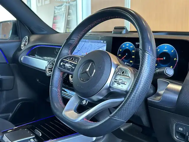 メルセデス・ベンツ Ｍ・ベンツ ＧＬＢ２００ｄ 4マチック AMGライン 宮城県 2021(令3)年 4.2万km デジタルホワイト アドバンスドパッケージ/レーダーセーフティパッケージ/ナビゲーションパッケージ/パノラミックスライディングルーフ/ヘッドアップディスプレイ/MBUX/フルセグTV/360°カメラシステム/ハーフレザーシート/シートヒーター/メモリ機能付きパワーシート/LEDヘッドライト/オートマチックハイビーム/キーレスゴー/パワーバックドア/アンビエントライト/19インチAW/ステアリングスイッチ/パドルシフト/ETC2.0車載器/ドライブレコーダー