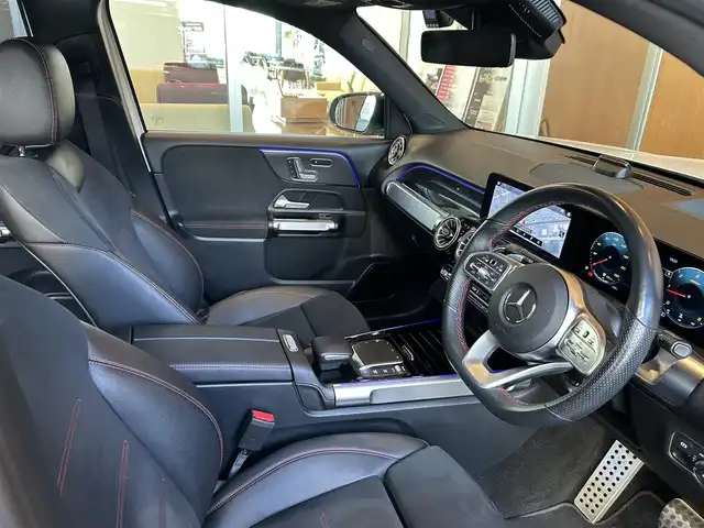 メルセデス・ベンツ Ｍ・ベンツ ＧＬＢ２００ｄ 4マチック AMGライン 宮城県 2021(令3)年 4.2万km デジタルホワイト アドバンスドパッケージ/レーダーセーフティパッケージ/ナビゲーションパッケージ/パノラミックスライディングルーフ/ヘッドアップディスプレイ/MBUX/フルセグTV/360°カメラシステム/ハーフレザーシート/シートヒーター/メモリ機能付きパワーシート/LEDヘッドライト/オートマチックハイビーム/キーレスゴー/パワーバックドア/アンビエントライト/19インチAW/ステアリングスイッチ/パドルシフト/ETC2.0車載器/ドライブレコーダー