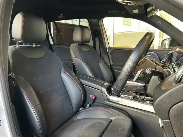 メルセデス・ベンツ Ｍ・ベンツ ＧＬＢ２００ｄ 4マチック AMGライン 宮城県 2021(令3)年 4.2万km デジタルホワイト アドバンスドパッケージ/レーダーセーフティパッケージ/ナビゲーションパッケージ/パノラミックスライディングルーフ/ヘッドアップディスプレイ/MBUX/フルセグTV/360°カメラシステム/ハーフレザーシート/シートヒーター/メモリ機能付きパワーシート/LEDヘッドライト/オートマチックハイビーム/キーレスゴー/パワーバックドア/アンビエントライト/19インチAW/ステアリングスイッチ/パドルシフト/ETC2.0車載器/ドライブレコーダー