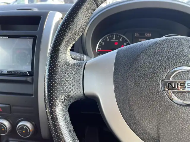 日産 エクストレイル 20Xtt 宮崎県 2012(平24)年 8万km ダイヤモンドブラック ４WD/ダウンヒルアシストコントロール/純正ナビ/（AVC－ZH77）（フルセグ）（BT）/クルーズコントロール/シートヒーター/（助手席シートヒーター付き）（リアシートヒーター付き）/パワーステアリング/パワーウィンドウ/純正アルミホイール/純正LEDライト/エアバックW/純正フロアマット/オートライト/ABS/ETC/AAC