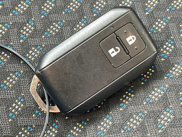 スズキ ハスラー HYBRID X 長野県 2023(令5)年 1.5万km ピュアホワイトP ４WD/衝突被害軽減システム/純正15インチアルミ/アイドリングストップ/パーキングアシスト/純正フロアマット/バイザー/シートヒーター/クルーズコントロール/保証書・取説・スペアキー