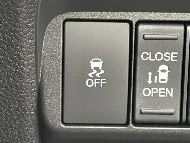 ホンダ フリード ハイブリット e:HEV クロスター 東京都 2025(令7)年 0.1千km ベージュ e:HEV クロスター　2LE40C3　6人　9インチナビ　LXM-242ZFNI(207680円)/登録済未使用車　/純正９型ナビ　/ホンダセンシング　/両側電動ドア　/ハーフレザー　/追従クルコン　/フルセグＴＶ　/Ｂｌｕｅｔｏｏｔｈ　/純正１５インチＡＷ　/LEDヘッド　/コーナーセンサー　/オートライト