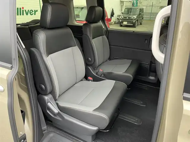 ホンダ フリード ハイブリット e:HEV クロスター 東京都 2025(令7)年 0.1千km ベージュ e:HEV クロスター　2LE40C3　6人　9インチナビ　LXM-242ZFNI(207680円)/登録済未使用車　/純正９型ナビ　/ホンダセンシング　/両側電動ドア　/ハーフレザー　/追従クルコン　/フルセグＴＶ　/Ｂｌｕｅｔｏｏｔｈ　/純正１５インチＡＷ　/LEDヘッド　/コーナーセンサー　/オートライト