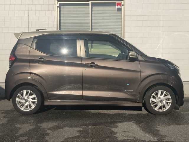 日産 デイズ HWS X プロパイロットED 三重県 2020(令2)年 9.5万km フローズンバニラパール/アッシュブラウンM (株)IDOMが運営する【じしゃロン四日市店】の自社ローン対象車両になります。こちらは現金ご利用時の価格です。自社ローンご希望の方は別途その旨お申付け下さい。/純正SDナビ（CD/DVD/BT/AM/FM）/フルセグTV/全方位カメラ/レーダークルーズコントロール/プロパイロット/衝突軽減システム/バックカメラ/レーンキープアシスト/ドライブレコーダー