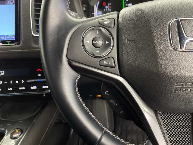 ホンダ ヴェゼル ハイブリッド RS ホンダセンシング 鹿児島県 2018(平30)年 4.9万km オーロラアメジストメタリック ホンダセンシング/・衝突軽減ブレーキ/・誤発進抑制機能/・アダプティブクルーズコントロール/・車線維持支援システム/純正SDリナビ/CD/DVD/BT/フルセグTV/バックカメラ/LEDオートライト/フォグランプ/合皮ハーフレザーシート/シートヒーター/純正18インチアルミホイール/パドルシフト/アイドリングストップ/スマートキー/ビルトインETC