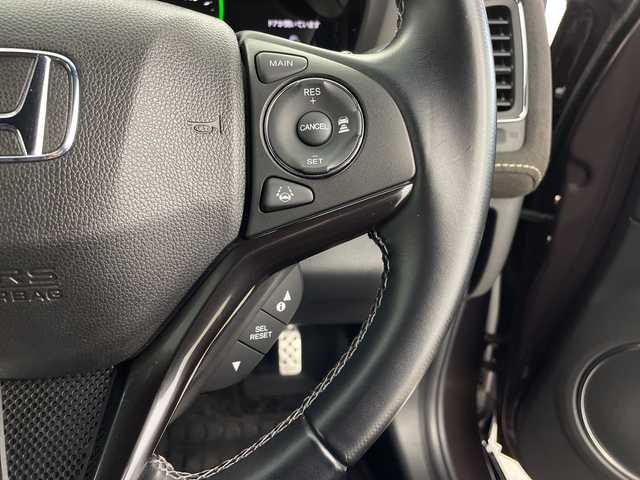 ホンダ ヴェゼル ハイブリッド RS ホンダセンシング 鹿児島県 2018(平30)年 4.9万km オーロラアメジストメタリック ホンダセンシング/・衝突軽減ブレーキ/・誤発進抑制機能/・アダプティブクルーズコントロール/・車線維持支援システム/純正SDリナビ/CD/DVD/BT/フルセグTV/バックカメラ/LEDオートライト/フォグランプ/合皮ハーフレザーシート/シートヒーター/純正18インチアルミホイール/パドルシフト/アイドリングストップ/スマートキー/ビルトインETC