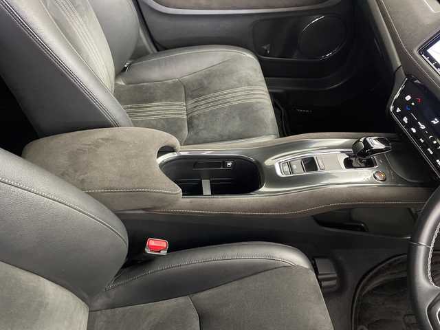 ホンダ ヴェゼル ハイブリッド RS ホンダセンシング 鹿児島県 2018(平30)年 4.9万km オーロラアメジストメタリック ホンダセンシング/・衝突軽減ブレーキ/・誤発進抑制機能/・アダプティブクルーズコントロール/・車線維持支援システム/純正SDリナビ/CD/DVD/BT/フルセグTV/バックカメラ/LEDオートライト/フォグランプ/合皮ハーフレザーシート/シートヒーター/純正18インチアルミホイール/パドルシフト/アイドリングストップ/スマートキー/ビルトインETC