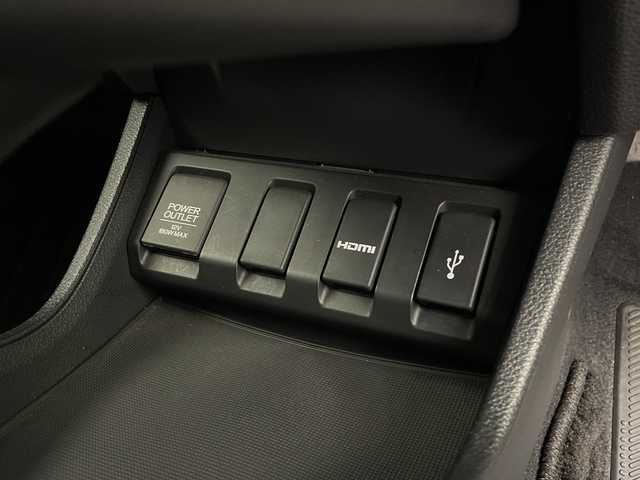 ホンダ ヴェゼル ハイブリッド RS ホンダセンシング 鹿児島県 2018(平30)年 4.9万km オーロラアメジストメタリック ホンダセンシング/・衝突軽減ブレーキ/・誤発進抑制機能/・アダプティブクルーズコントロール/・車線維持支援システム/純正SDリナビ/CD/DVD/BT/フルセグTV/バックカメラ/LEDオートライト/フォグランプ/合皮ハーフレザーシート/シートヒーター/純正18インチアルミホイール/パドルシフト/アイドリングストップ/スマートキー/ビルトインETC