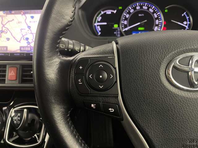 トヨタ エスクァイア ハイブリッド Gi 埼玉県 2015(平27)年 5.2万km スパークリングブラックパールクリスタルシャイン 純正9インチナビ　NSZT-Y64T/(Bluetooth/CD/DVD/AM/FM)/地デジフルセグ/バックカメラ/前後ドライブレコーダー/ETC/クルーズコントロール/運転席・助手席シートヒーター/ワイヤレス充電/プッシュスタート/ステアリングリモコン/両側パワースライドドア/ロールサンシェード/ウィンカーミラー/電動格納ミラー/フロントフォグランプ/純正フロアマット/純正ドアバイザー/純正15インチアルミホイール