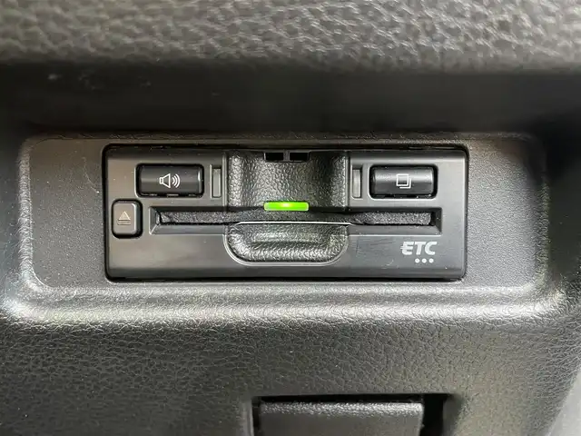 スズキ スペーシア カスタム HYBRID XS 佐賀県 2021(令3)年 6.4万km スチールシルバーM デュアルセンサーブレーキサポート/リアセンサー/レーダークルーズコントロール/純正8型SDナビ/・バックカメラ/・フルセグTV/BT/CD/DVD/前後ドライブレコーダー/両側パワースライドドア/純正15インチAW/LEDヘッドライト/オートライト/フォグランプ/ハーフレザーシート（合皮）/D席シートヒーター/ETC/革巻きステアリング/ヘッドアップディスプレイ/リアサーキュレーター/リアサンシェード/リアシートテーブル/プッシュスタート/スペアキー×1