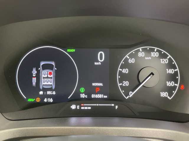 ホンダ ヴェゼル ハイブリッド e:HEV Z 富山県 2024(令6)年 1.7万km プレミアムサンライトホワイトパール ４WD/純正ナビ9インチ/（BT/CD/DVD/FM/AM/USB/Apple Car Play/Android Auto)/フルセグTV/プレミアムサウンド/全方位カメラ/バックカメラ/衝突被害軽減ブレーキ/横滑り防止装置/盗難防止装置/アダプティブクルーズコントロール/レーンキープアシスト/ブラインドスポットモニター/オートマチッックハイビーム/ダウンヒルアシストコントロール/電動リアゲート/置くだけ充電（ワイヤレス充電）/シートヒーター/ETC/ドライブレコーダー前後/スマートキー/プッシュスタート/ドアバイザー