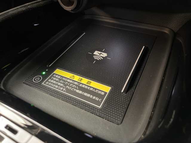 ホンダ ヴェゼル ハイブリッド e:HEV Z 富山県 2024(令6)年 1.7万km プレミアムサンライトホワイトパール ４WD/純正ナビ9インチ/（BT/CD/DVD/FM/AM/USB/Apple Car Play/Android Auto)/フルセグTV/プレミアムサウンド/全方位カメラ/バックカメラ/衝突被害軽減ブレーキ/横滑り防止装置/盗難防止装置/アダプティブクルーズコントロール/レーンキープアシスト/ブラインドスポットモニター/オートマチッックハイビーム/ダウンヒルアシストコントロール/電動リアゲート/置くだけ充電（ワイヤレス充電）/シートヒーター/ETC/ドライブレコーダー前後/スマートキー/プッシュスタート/ドアバイザー