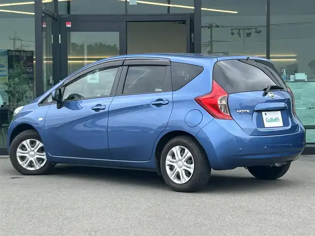 日産 ノート X エマージェンシーブレーキ 東京都 2014(平26)年 6.6万km シャイニングブルー 純正SDナビ【MC314D-W】/(DVD/フルセグTV/Bluetooth/USB)/アラウンドビューモニター/ETC/エマージェンシーブレーキ/車線逸脱警報/横滑り防止機能/踏み間違い防止機能/盗難防止装置/コーナーセンサー/自動防眩ミラー/スマートキー/純正フロアマット/保証書/記録簿/取扱説明書