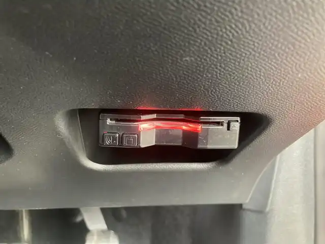 プジョー ２０８ GT ライン 熊本県 2020(令2)年 0.1万km未満 赤 純正メモリナビ（Bluetooth、AppleCarPlay）/バックカメラ/ワイヤレス充電/コーナーセンサー/ハーフレザーシート/純正17インチアルミホイール/LEDヘッドライト/ETC