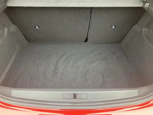 プジョー ２０８ GT ライン 熊本県 2020(令2)年 0.1万km未満 赤 純正メモリナビ（Bluetooth、AppleCarPlay）/バックカメラ/ワイヤレス充電/コーナーセンサー/ハーフレザーシート/純正17インチアルミホイール/LEDヘッドライト/ETC