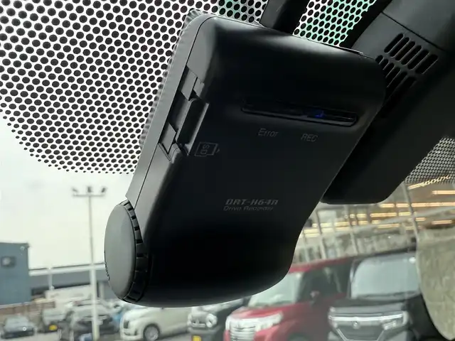トヨタ ノア ハイブリッド G 千葉県 2015(平27)年 2.9万km シルバーM 純正SDナビ（AM/FM/CD/DVD/フルセグTV/Bluetooth）/バックカメラ/ドライブレコーダー/クルーズコントロール/ワイヤレス充電器（置くだけ充電）/片側パワースライドドア/ETC/純正ホイール/LEDヘッドライト/WAC/プッシュスタート/スペアキー/保証書/取り扱い説明書