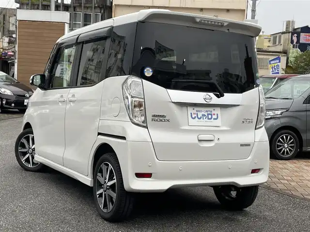 日産 デイズ ルークス HWS X Vセレクション 沖縄県 2018(平30)年 5万km ホワイトパール (株)IDOMが運営する【じしゃロンコザ店】の自社ローン専用車両になりますこちらは現金またはオートローンご利用時の価格です。自社ローンご希望の方は別途その旨お申付け下さい/・本土仕入/・純正ナビ/・Bluetooth接続/・DVD再生/・TV/・全方位カメラ/・バックカメラ/・両側パワースライドドア/・スマートキー/・プッシュスタート/・ETC/・純正アルミホイール/・オートライト