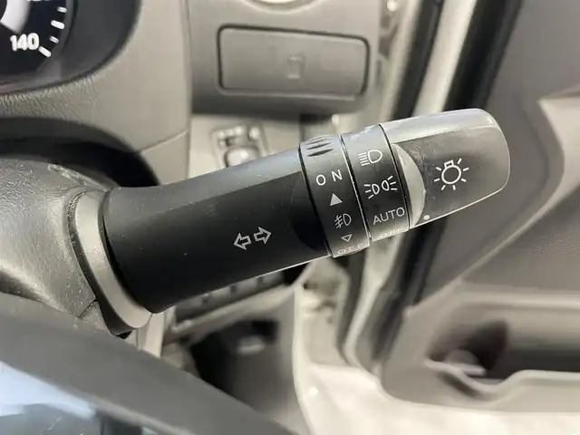 日産 デイズ ルークス HWS X Vセレクション 沖縄県 2018(平30)年 5万km ホワイトパール (株)IDOMが運営する【じしゃロンコザ店】の自社ローン専用車両になりますこちらは現金またはオートローンご利用時の価格です。自社ローンご希望の方は別途その旨お申付け下さい/・本土仕入/・純正ナビ/・Bluetooth接続/・DVD再生/・TV/・全方位カメラ/・バックカメラ/・両側パワースライドドア/・スマートキー/・プッシュスタート/・ETC/・純正アルミホイール/・オートライト