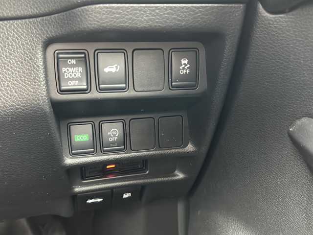 日産 エクストレイル 20X エクストリーマーX 新潟県 2017(平29)年 5.3万km ダイヤモンドブラック ワンオーナー/４WD/アラウンドビューモニター/ルーフレール/フルセグテレビ/電動リアゲート/デジタルインナーミラー/純正フロアマット/ビルトインETC/プッシュスタート/スマートキー/LEDオートライト/パワーステアリング/純正18インチアルミホイール