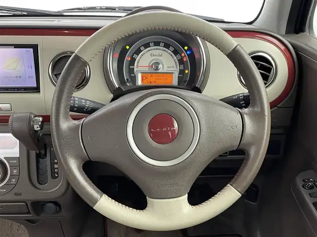 スズキ ラパン ショコラ X 群馬県 2014(平26)年 5.9万km カシスピンクパールメタリック 社外７インチナビ　Ｂｌｕｅｔｏｏｔｈ　ＣＤ　ＤＶＤ　バックカメラ　ＨＩＤヘッドライト　アイドリングストップ　オートエアコン　純正フロアマット　スマートキー　プッシュスタート　オートライト　禁煙車