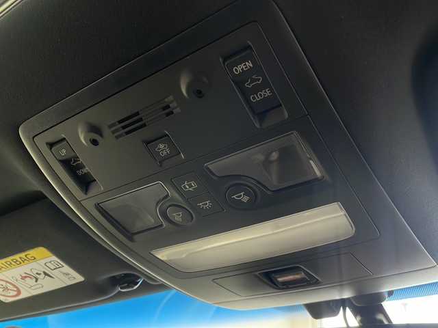レクサス ＧＳ 250 Fスポーツ 栃木県 2015(平27)年 7.2万km ホワイトノーヴァガラスフレーク 純正ナビ/ 【AM/FM/CD/DVD/SD/USB/AUX/BT】/フルセグTV/バックガイドカメラ/サンルーフ/クリアランスソナー/ブラインドスポットモニター/レザーシート/前席パワーシート/運転席シートメモリー/前席シートヒーター/前席エアシート/パワートランクリッド/リア電動シェード/パドルシフト/横滑り防止装置/ETC