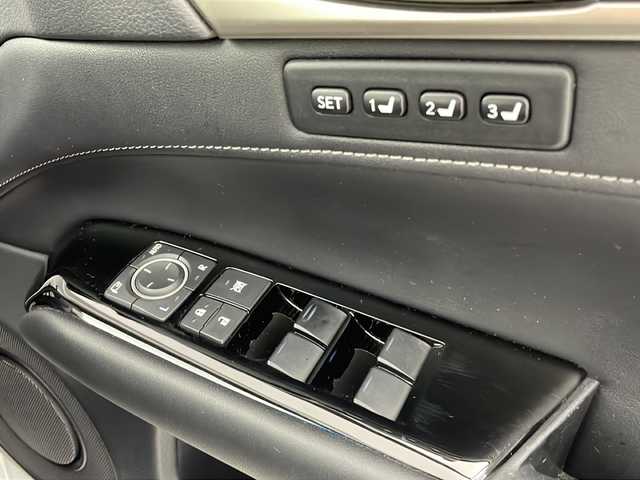 レクサス ＧＳ 250 Fスポーツ 栃木県 2015(平27)年 7.2万km ホワイトノーヴァガラスフレーク 純正ナビ/ 【AM/FM/CD/DVD/SD/USB/AUX/BT】/フルセグTV/バックガイドカメラ/サンルーフ/クリアランスソナー/ブラインドスポットモニター/レザーシート/前席パワーシート/運転席シートメモリー/前席シートヒーター/前席エアシート/パワートランクリッド/リア電動シェード/パドルシフト/横滑り防止装置/ETC
