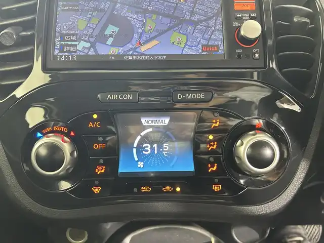 日産 ジューク 15RX タイプV 佐賀県 2012(平24)年 5.2万km ダイヤモンドシルバー 純正7インチナビ/ワンセグTV/Bluetooth/CD/DVD/バックカメラ/ETC/革巻きステアリング/オートエアコン/オートライト/フォグランプ/フロアマット/ドアバイザー/電動格納ミラー/プッシュスタート/スマートキー/スペアキー1本