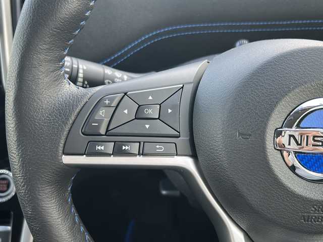 日産 セレナ オーテック セーフティパッケージ 道北・旭川 2019(平31)年 1.1万km ダイヤモンドブラック ・４WD/・禁煙車/・寒冷地仕様/・純正9型ナビ/　CD/DVD/BD/フルセグTV/BT/SD/MS/USB/AUX/・純正フリップダウンモニター/・両側電動スライドドア/・左ハンズフリードア/・プロパイロット/・エマージェンシーブレーキ/・レーンキープアシスト/・ハンドル支援/・アラウンドビューモニター/・デジタルインナーミラー/・パーキングアシスト/・コーナーセンサー/・ステアリングヒーター/・LEDヘッドライト/・純正15インチAW冬タイヤ積込/・純正エンジンスターター/・ドライブレコーダー/・前席シートヒーター/・USB給電5個/・後席サンシェード/・純正フロアマット/・保証書/・取説