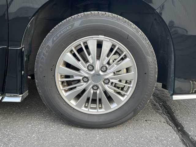日産 セレナ オーテック セーフティパッケージ 道北・旭川 2019(平31)年 1.1万km ダイヤモンドブラック ・４WD/・禁煙車/・寒冷地仕様/・純正9型ナビ/　CD/DVD/BD/フルセグTV/BT/SD/MS/USB/AUX/・純正フリップダウンモニター/・両側電動スライドドア/・左ハンズフリードア/・プロパイロット/・エマージェンシーブレーキ/・レーンキープアシスト/・ハンドル支援/・アラウンドビューモニター/・デジタルインナーミラー/・パーキングアシスト/・コーナーセンサー/・ステアリングヒーター/・LEDヘッドライト/・純正15インチAW冬タイヤ積込/・純正エンジンスターター/・ドライブレコーダー/・前席シートヒーター/・USB給電5個/・後席サンシェード/・純正フロアマット/・保証書/・取説