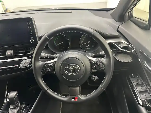 トヨタ Ｃ－ＨＲ S GRスポーツ 兵庫県 2020(令2)年 6万km ブラックマイカ 純正メモリナビ/（BT、Miracast、フルセグ）/純正DA/ミラー型前後ドライブレコーダー/バックカメラ/ACC/PCS/LDA/ビルトインETC/シートヒーター/LEDヘッドライト/LEDフォグランプ/ハーフレザー/オートハイビーム/純正フロアマット/バイザー