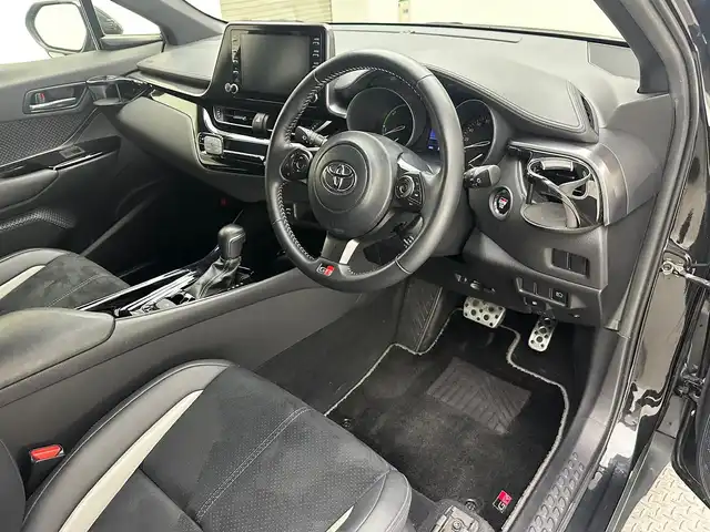 トヨタ Ｃ－ＨＲ S GRスポーツ 兵庫県 2020(令2)年 6万km ブラックマイカ 純正メモリナビ/（BT、Miracast、フルセグ）/純正DA/ミラー型前後ドライブレコーダー/バックカメラ/ACC/PCS/LDA/ビルトインETC/シートヒーター/LEDヘッドライト/LEDフォグランプ/ハーフレザー/オートハイビーム/純正フロアマット/バイザー
