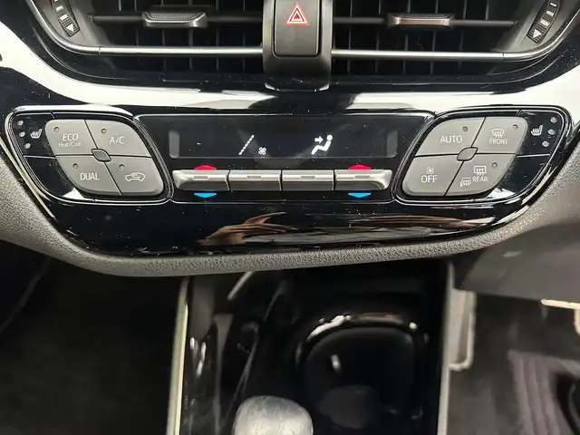 トヨタ Ｃ－ＨＲ S GRスポーツ 兵庫県 2020(令2)年 6万km ブラックマイカ 純正メモリナビ/（BT、Miracast、フルセグ）/純正DA/ミラー型前後ドライブレコーダー/バックカメラ/ACC/PCS/LDA/ビルトインETC/シートヒーター/LEDヘッドライト/LEDフォグランプ/ハーフレザー/オートハイビーム/純正フロアマット/バイザー