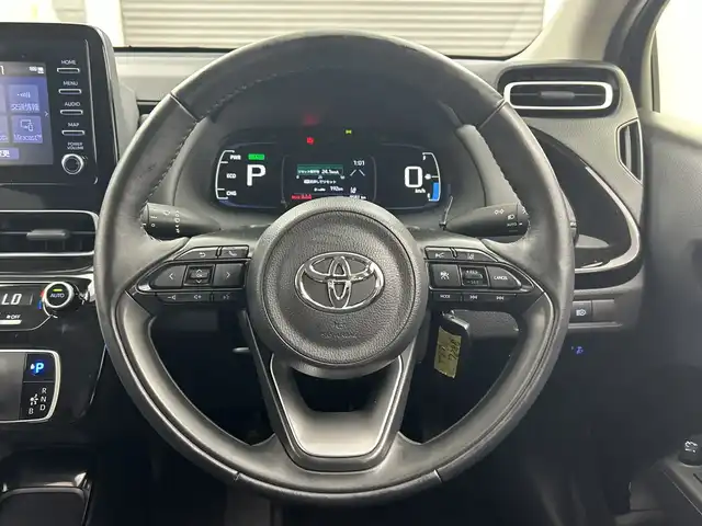 トヨタ アクア G 三重県 2022(令4)年 1万km クリアベージュメタリック 禁煙車/パノラミックビューモニター　/ＢＳＭ　/純正８型ＤＡ　/AM/FM/BT/USB/スマホ連動/ステアリングヒーター　/シートヒーター　/クリアランスソナー　/レーダークルーズコントロール　/ＡＣ１００Ｖ電源　/トヨタセーフティセンス/ステアリングリモコン/純正LEDライト/取説・保証書