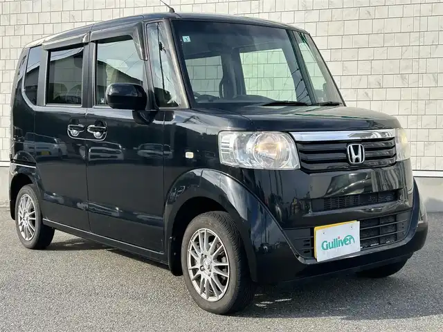 ホンダ Ｎ ＢＯＸ G Lパッケージ 山形県 2013(平25)年 9.4万km クリスタルブラックパール 社外ナビ/・フルセグTV/AM/FM/DVD/4WD/片側パワースライドドア/横滑り防止装置/アイドリングストップ/ETC/純正フロアマット/ドアバイザー/スマートキー/冬タイヤ積載